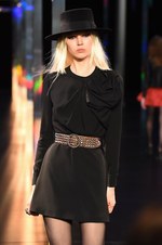 サンローラン 2015年春夏コレクション - グラムロックの煌めきとジェンダーフリー｜写真54