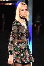 サンローラン 2015年春夏コレクション - グラムロックの煌めきとジェンダーフリー｜写真66