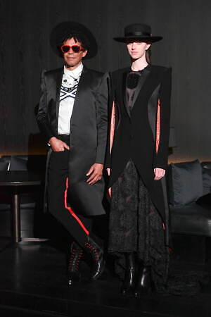 リンシュウ(RYNSHU) 2025-26年秋冬ウィメンズ&メンズコレクション  - 写真32