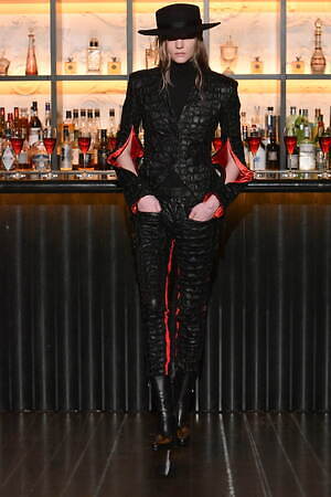 リンシュウ(RYNSHU) 2025-26年秋冬ウィメンズ&メンズコレクション  - 写真38