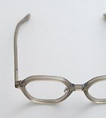 スティル バイ ハンド×アヤメのヘキサゴン型アイウェア、マットカラーの“削り出し眼鏡”｜写真9