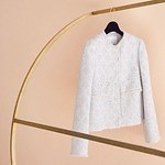 “ブルーベリーのポンポン”を配したツイードドレスなどフルーツ着想ウェア、トゥモローランドで｜写真7