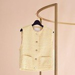 “ブルーベリーのポンポン”を配したツイードドレスなどフルーツ着想ウェア、トゥモローランドで｜写真13