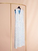 “ブルーベリーのポンポン”を配したツイードドレスなどフルーツ着想ウェア、トゥモローランドで｜写真3