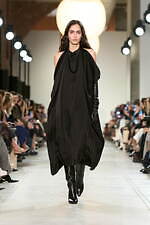 マイケル・コース 25-26年秋冬コレクション - エレガンスの極みへ｜写真9