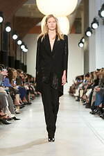 マイケル・コース 25-26年秋冬コレクション - エレガンスの極みへ｜写真52