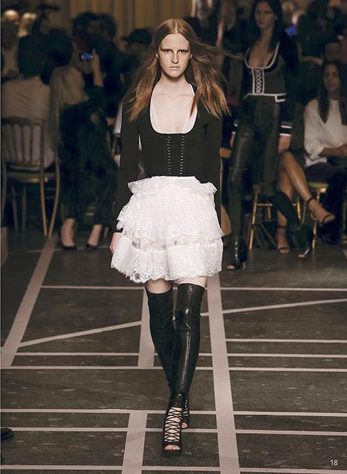 ジバンシィ バイ リカルド ティッシ  2015年春夏<span>コレクション</span> - 写真18
