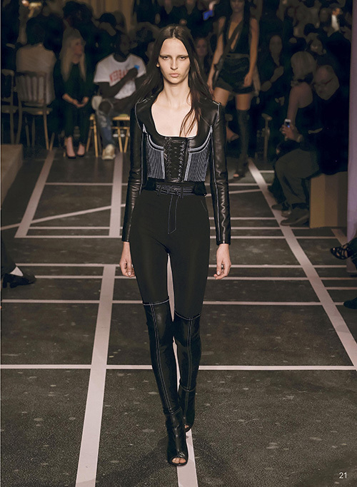 ジバンシィ バイ リカルド ティッシ (Givenchy by Riccardo Tisci) 2015年春夏ウィメンズコレクション  - 写真21