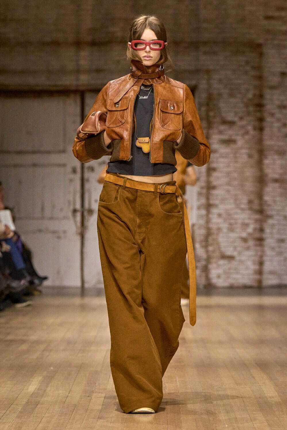 コーチ 2025年秋コレクション - “自分”を確立する愛着ある服｜写真32