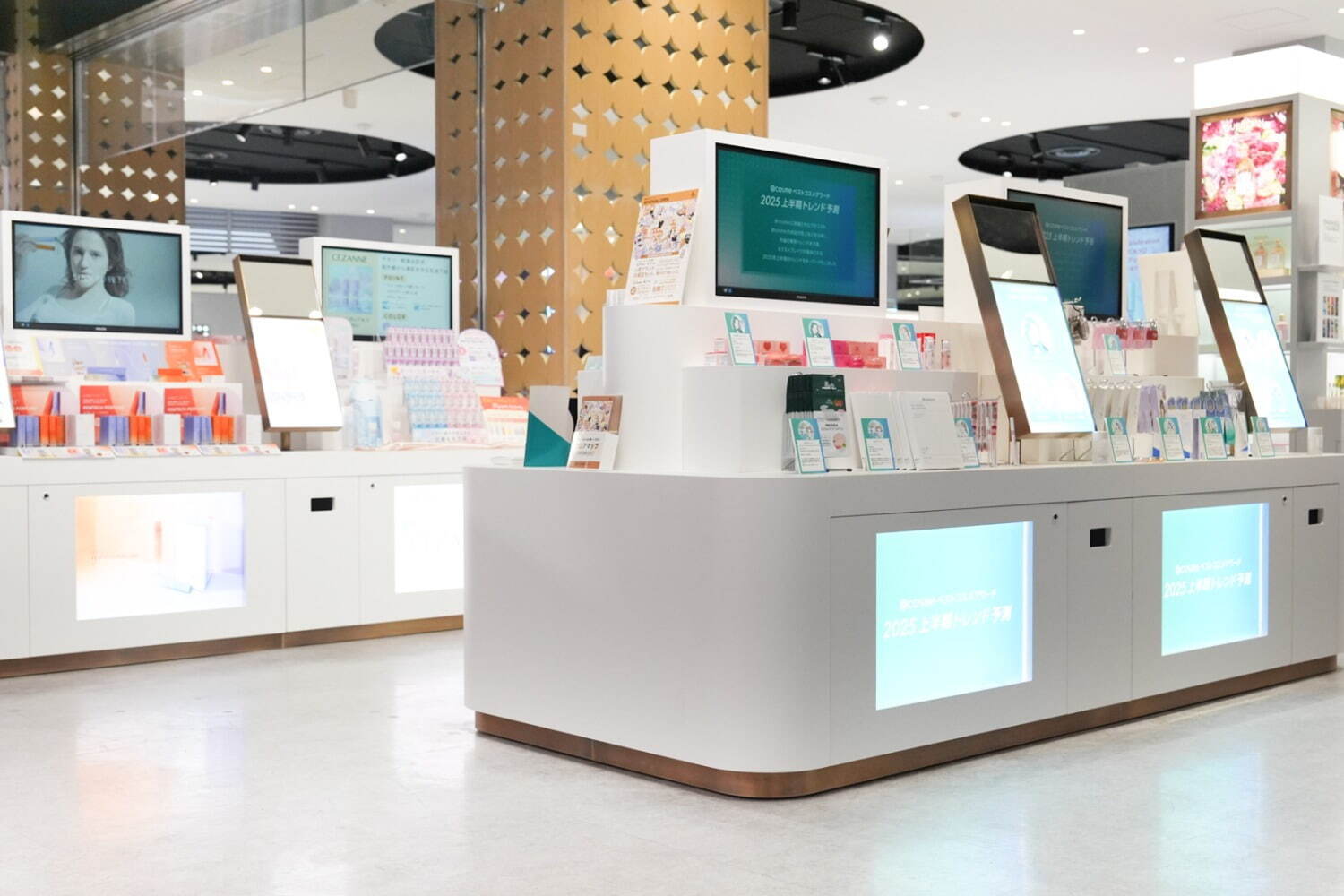 「アットコスメ 東京」がリニューアル、約750ブランド＆限定アイテム、新フレグランスゾーンも｜写真41