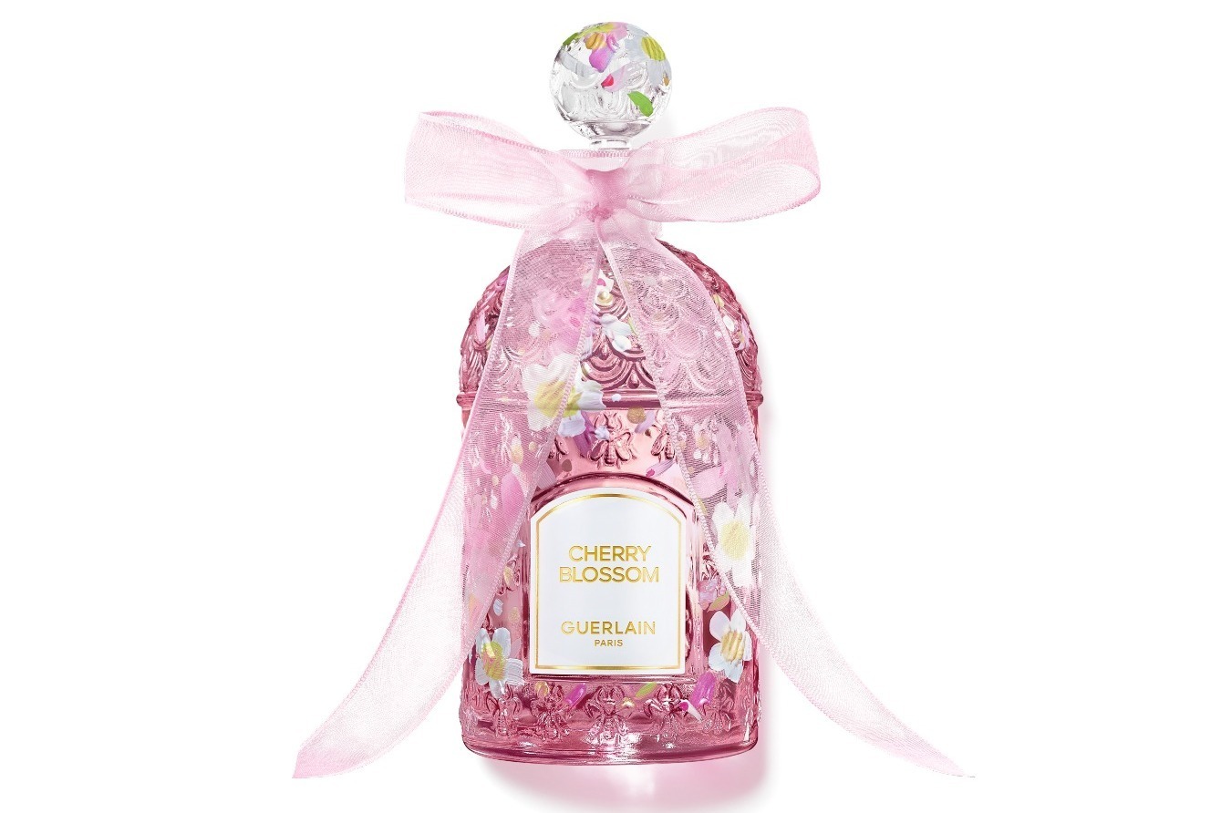 オードトワレ｜ゲラン25年春フレグランス“桜の香り”「チェリーブロッサム」パステルカラーの花びらを描いたボトル