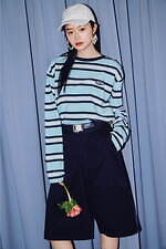 リリー ブラウン×ディッキーズ第2弾、“コルセット風”ジャンスカ＆ロゴワッペン入りボーダーTシャツ｜写真9