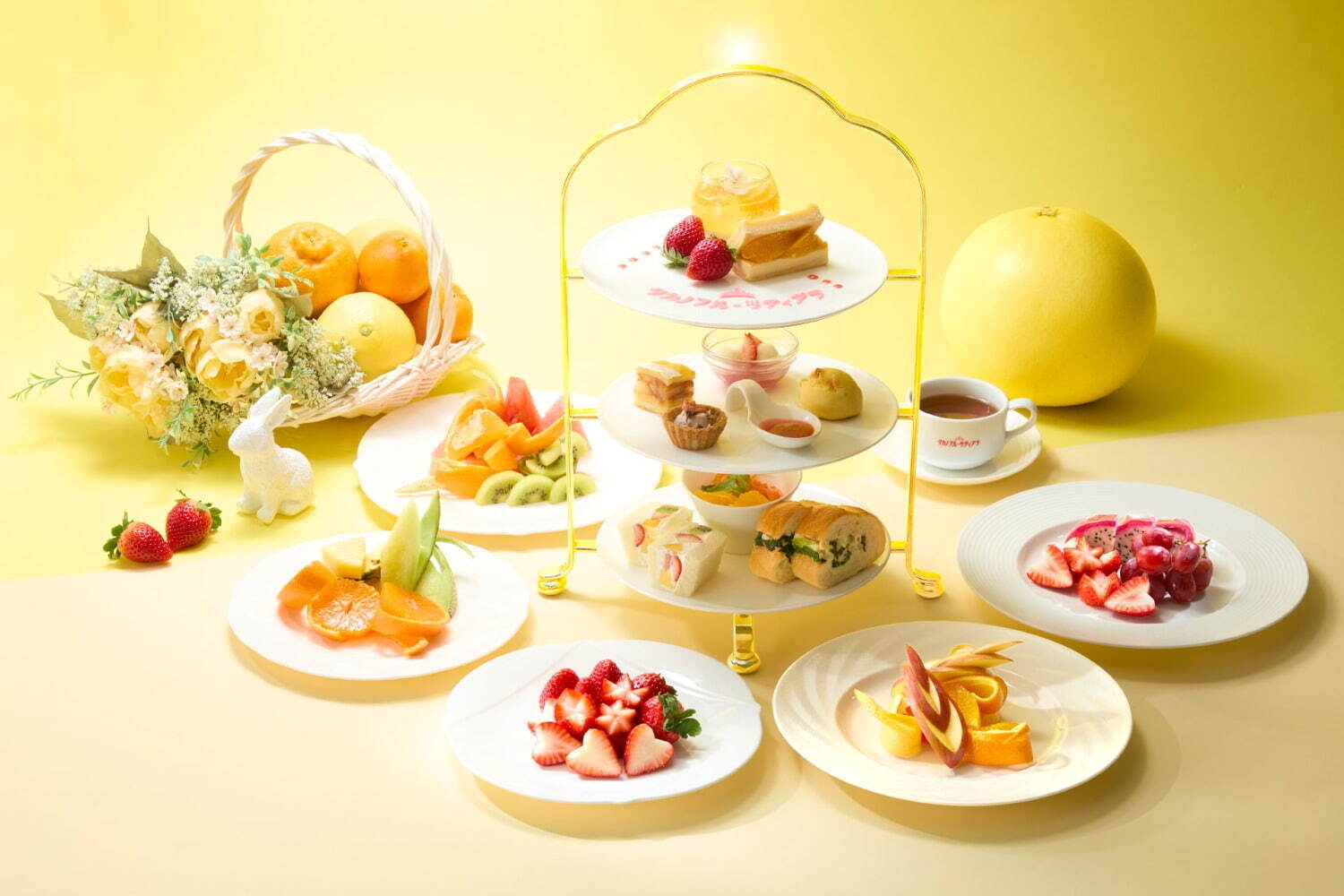 「タカノフルーツティアラ 春のはじまり～ストロベリー＆シトラス～」
1人 5,500円、6歳～12歳 3,300円 ※6歳未満は無料