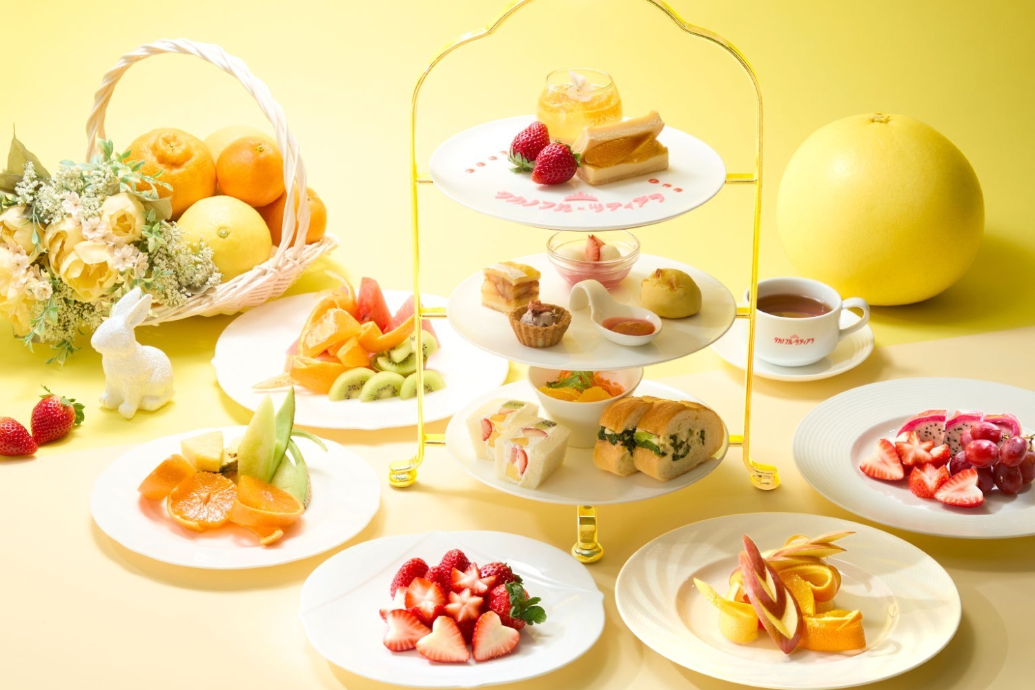 旬のフルーツ｜“旬のカットフルーツ食べ放題付き”「柑橘」アフタヌーンティー、タカノフルーツパーラー 新宿本店で