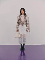 リリー ブラウン×アナ スイ初コラボウェア、花柄シアーワンピース＆バタフライモチーフのカーディガン｜写真20