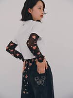 リリー ブラウン×アナ スイ初コラボウェア、花柄シアーワンピース＆バタフライモチーフのカーディガン｜写真3