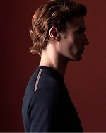 ダックス×ジョン スメドレーのニットウェア、ストライプ映えるポロシャツ＆ボウタイ風トップス｜写真2