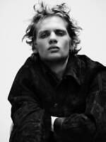 ワイズフォーメン×マシスの初コラボメンズウェア、ホースレザーのカーコートや縮絨セットアップ｜写真10