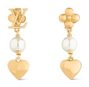 【可愛い♪】LOUIS VUITTON ピアス ブルーミング パール ハート ハートが可愛い】Louis Vuitton☆ピアス ブルーミングパール