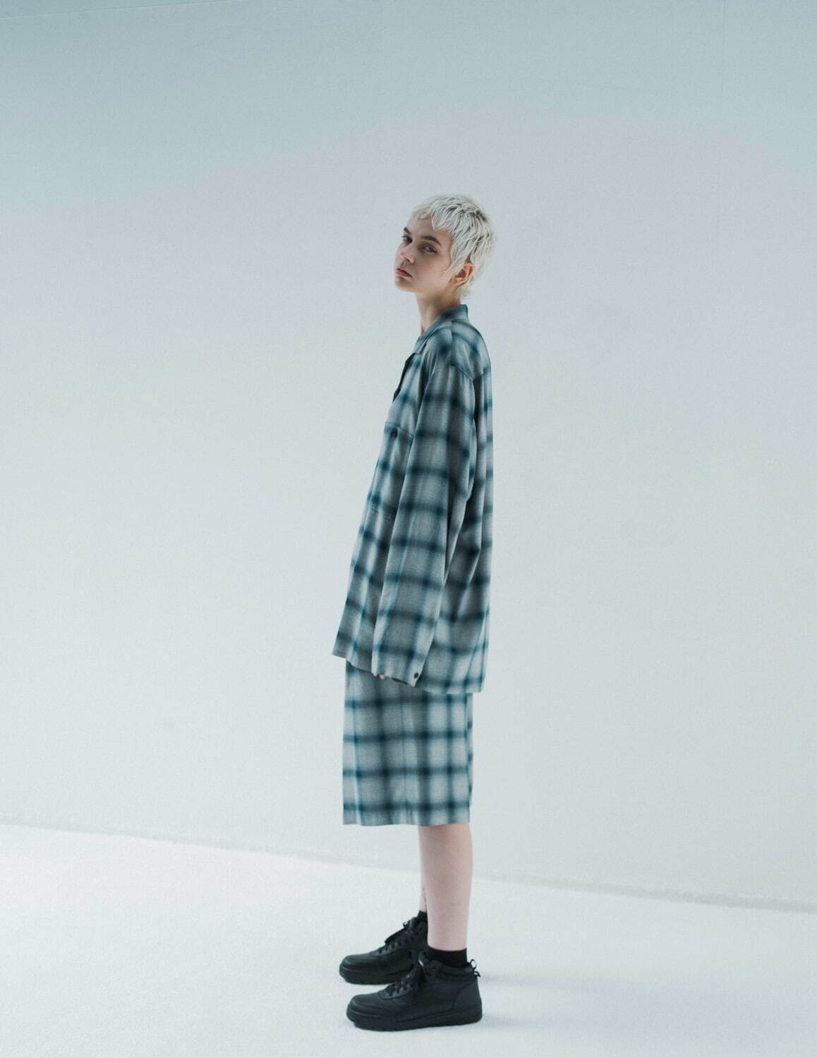 エッセイ 2025年春夏<span>コレクション</span> - 写真13