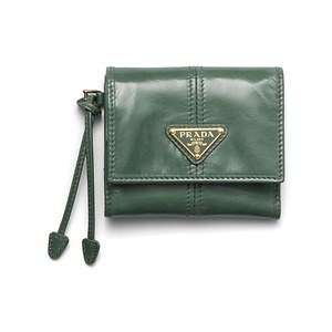 新品未使用 プラダ 三つ折り財布 サフィアーノ グリーン レディース PRADA