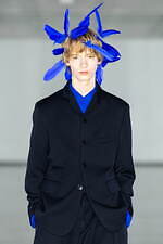 シンヤコヅカ 2025-26年秋冬コレクション - ペンギンなあなたへ届ける讃歌｜写真5