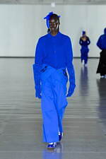 シンヤコヅカ 2025-26年秋冬コレクション - ペンギンなあなたへ届ける讃歌｜写真30