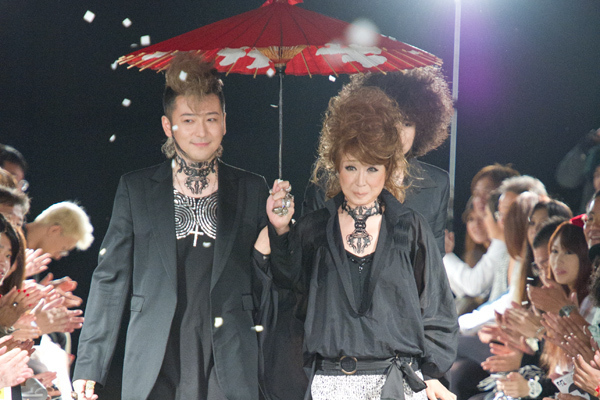 ガッツダイナマイトキャバレーズ 2011年春夏<span>コレクション</span> - 写真1