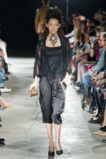 小林幸子が登場！ガッツダイナマイトキャバレーズの2011年春夏コレクション｜写真21