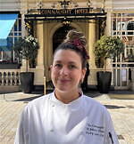 「英国展2025」名古屋タカシマヤで、スコーンほか定番グルメ＆ブルーの孔雀柄食器やインテリアなど｜写真11