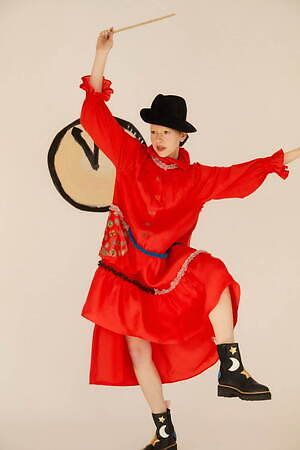 ツモリチサト(TSUMORI CHISATO) 2025-26年秋冬ウィメンズコレクション  - 写真3