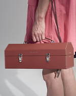 ベッドフォード“艶やかレザー”の工具バッグ、エド ロバート ジャドソンが製作｜写真6