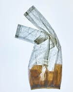 ピリングス“カーテン”着想ウェア、シースルーの花柄パンツ＆くしゅっとプリーツのカーディガン｜写真5