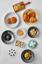 ラデュレ(Ladurée), とらや(TORAYA), メゾンカカオ(MAISON CACAO), ミスターチーズケーキ(Mr. CHEESECAKE) ハネダ スター ＆ ルクス｜写真1