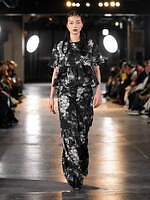 メッキ 25-26年秋冬コレクション - ブラックで紡ぐ初のランウェイショー｜写真25