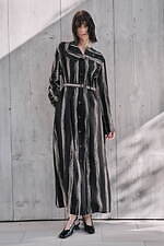 アキラナカ 2025-26年秋冬コレクション - 抽象化が生むエレガンス｜写真3