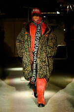 レシス 2025年秋冬コレクション - 美と醜を攪乱する｜写真32