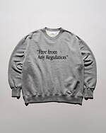 ループウィラー×グラフペーパーのスウェット、染色グラフィック＆ふんわり生地で｜写真1