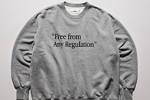 ループウィラー×グラフペーパーのスウェット、染色グラフィック＆ふんわり生地で