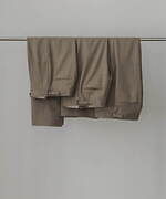 ニート"サイドアジャスター仕様”のウィメンズワイドパンツ、モア サロン エ ロぺ 大阪高島屋限定で｜写真5