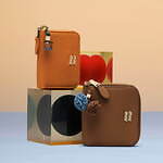 ミュウミュウ“ふっくら”マテラッセレザーのウィメンズ財布、イエローやグリーンの春色で｜写真7