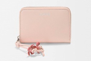 ゲラン、有田焼ボトルの香水「フォール フラワーズ」秋の花を ゲラン、有田焼ボトルの香水「フォール フラワーズ」秋の花を