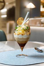 “生姜＆アールグレイ香る”日向夏の春限定パフェ、アルマーニ / カフェ 表参道から｜写真1