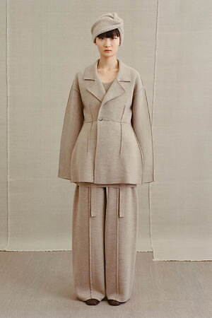 ローレン マヌーギアン(LAUREN MANOOGIAN) 2025-26年秋冬ウィメンズ&メンズコレクション  - 写真2