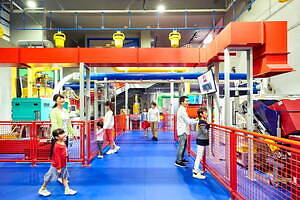 名古屋・レゴランド25年春イベント「さくらナイト」“レゴ製”桜のライトアップ×桜吹雪の特別ショー｜写真3