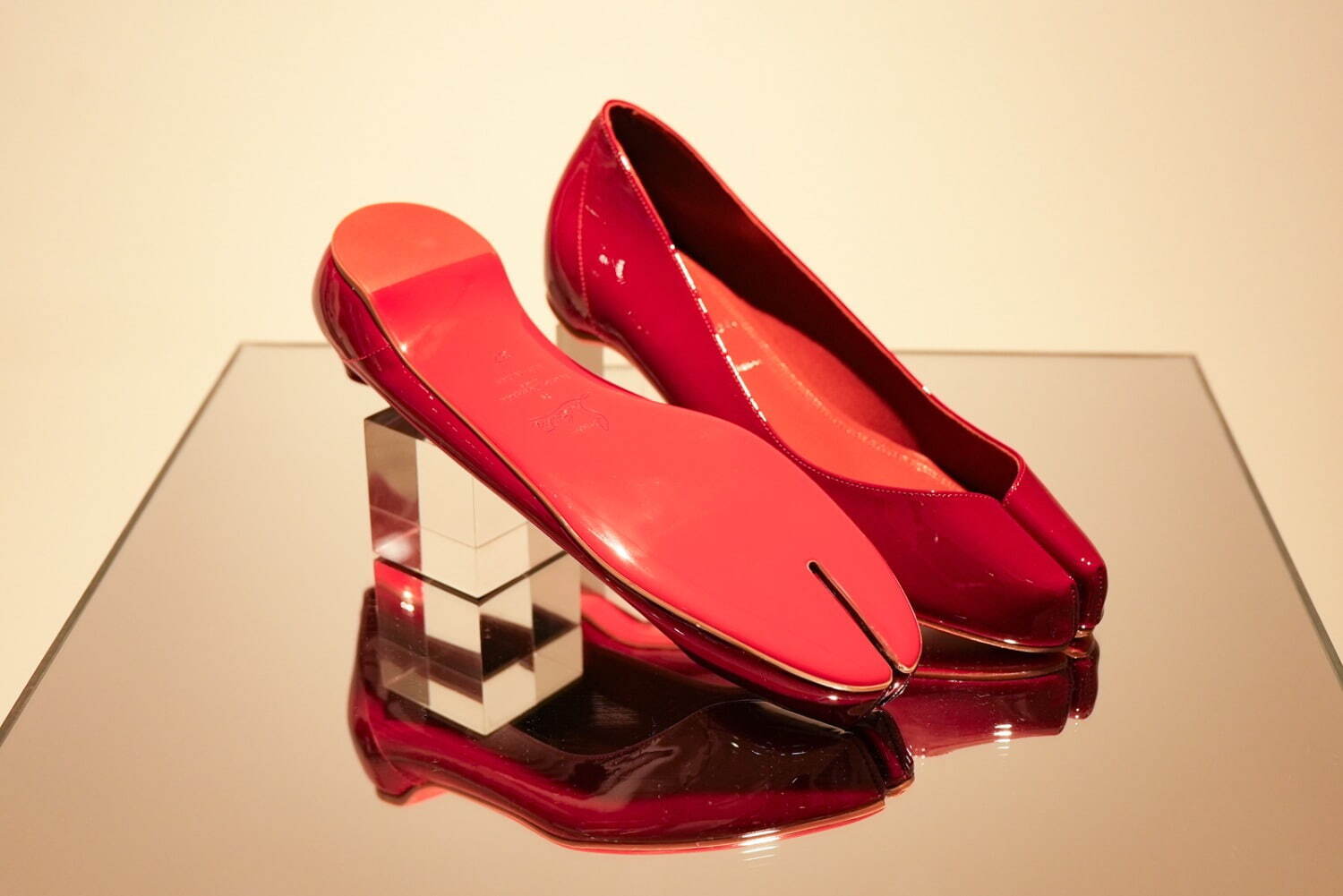 メゾン マルジェラ(Maison Margiela), クリスチャン ルブタン(Christian Louboutin) タビ｜写真45