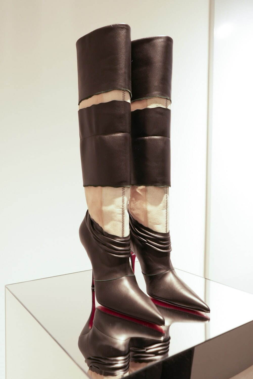 メゾン マルジェラ(Maison Margiela), クリスチャン ルブタン(Christian Louboutin) タビ｜写真51