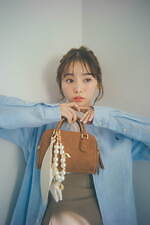 スナイデル25年春ウェア、“キラキラ”花柄シフォンのワンピースやマリン風のニットセットアップ｜写真8