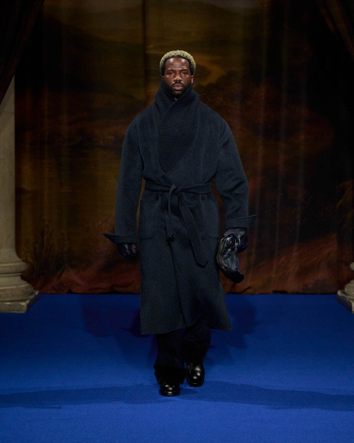 バーバリー(BURBERRY) 2025年冬ウィメンズ&メンズコレクション  - 写真16