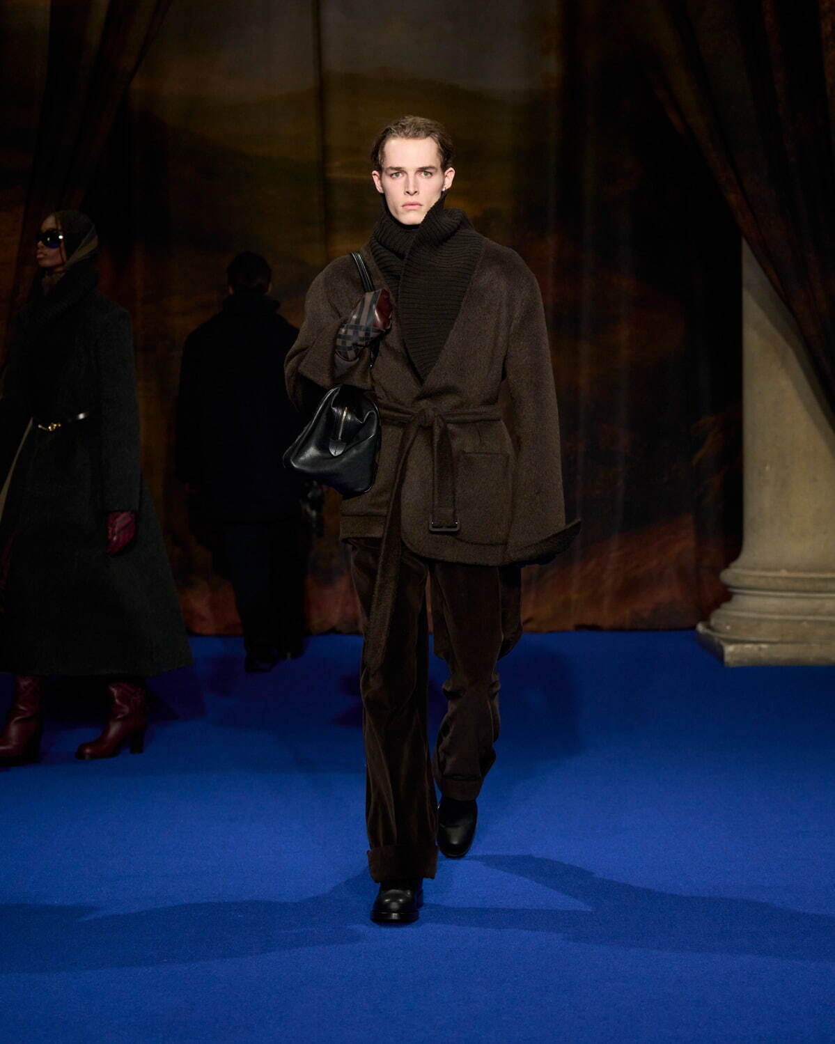 【BURBERRY】バーバリー 2025-2026aw フーディー ブラック BURBERRY バーバリー レディースプルオーバーパーカー 8054386 1
